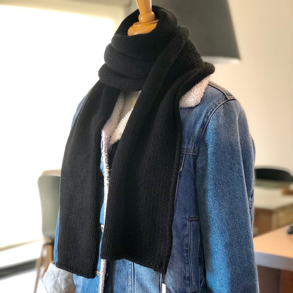 Marc Jacobs Unisex Knit Scarf Black New with Tag